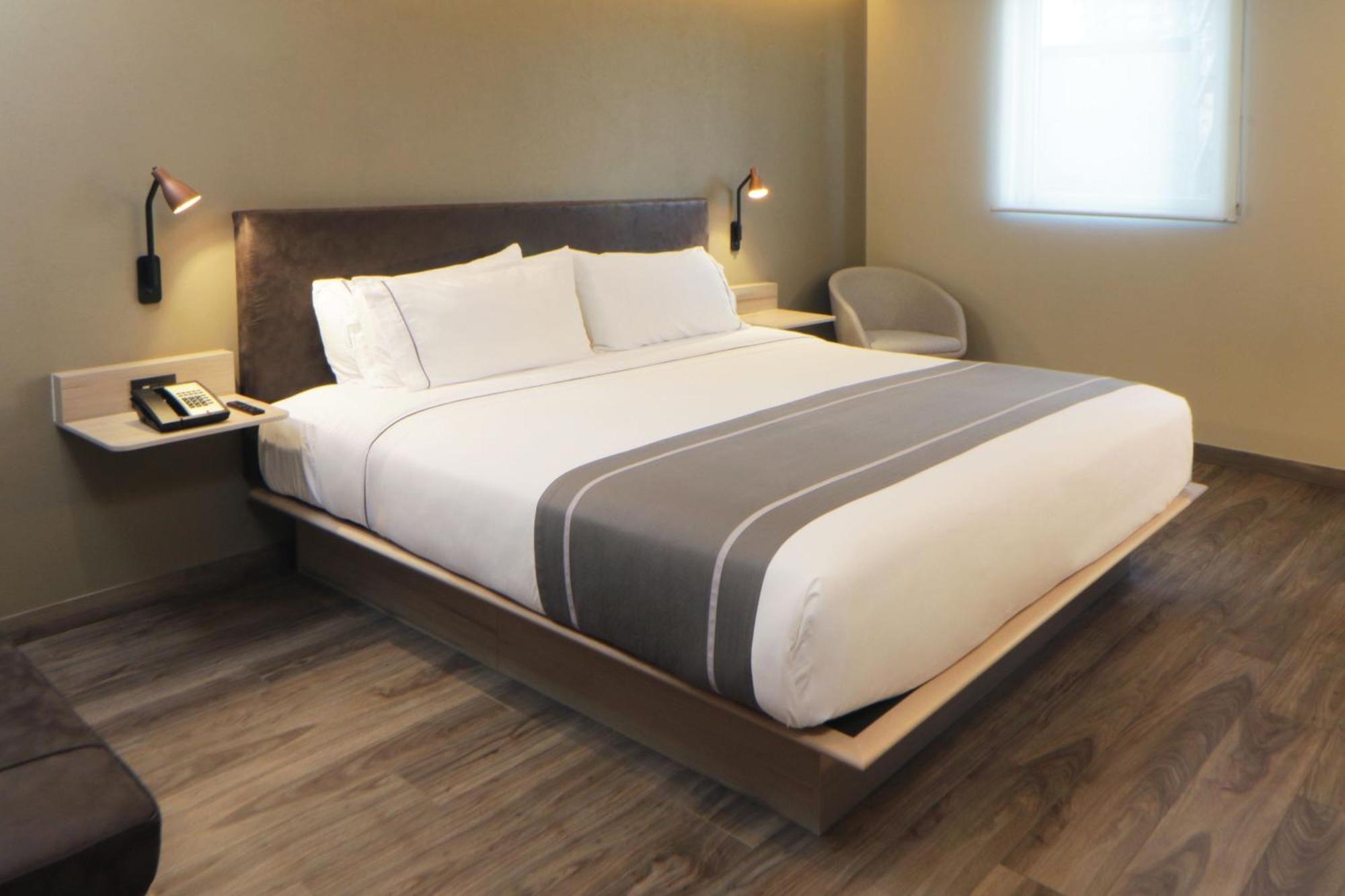 Express By Marriott Providencia 4* Guadalajara