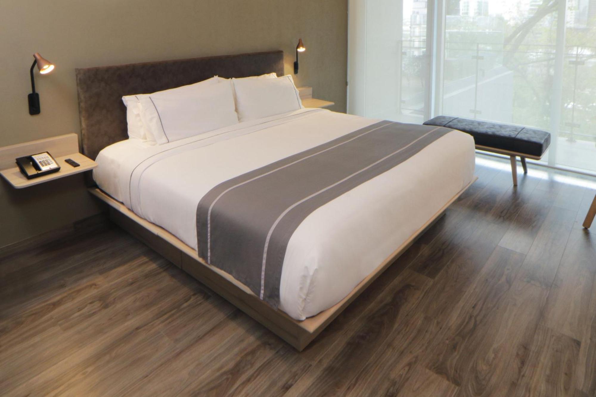 Express Providencia 4*