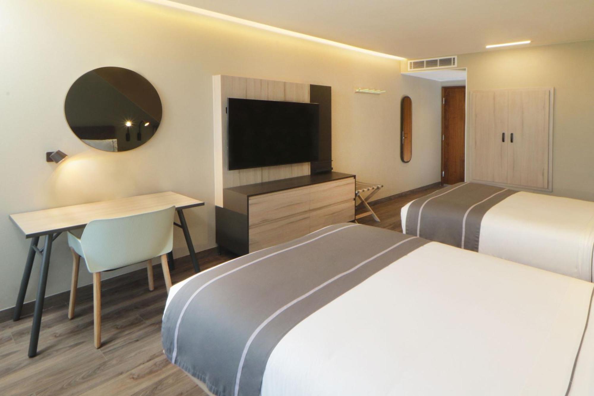 Express By Marriott Providencia Hotel 4*
