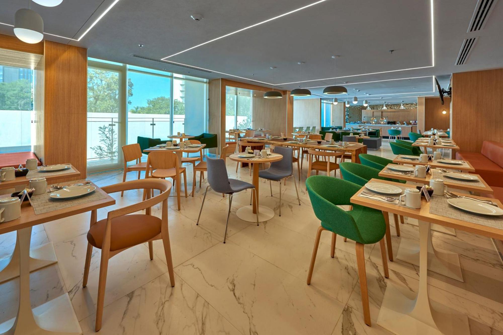 Hotel Express By Marriott Providencia